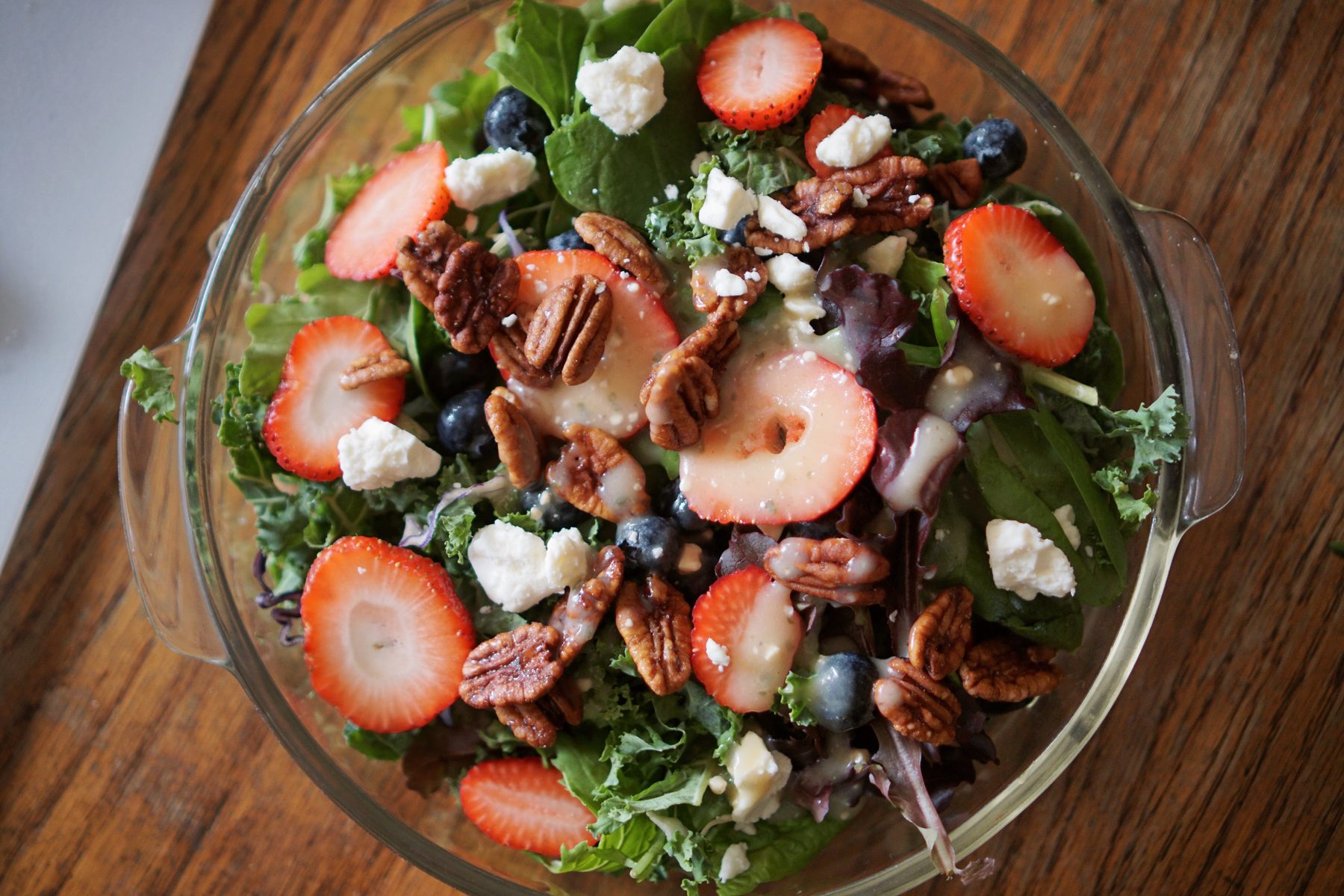 Reno — Berry and kale salad overhead